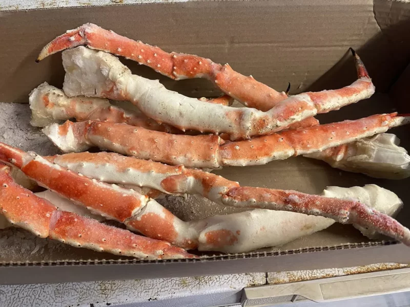Super Colossal Red Alaskan King Crab Legs LIMITED-TIME OFFER – Order NOW before it's gone!"$15.99 | 750g | Express Free Shipping! - Image 3